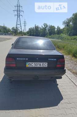 Седан Renault 19 1991 в Львове