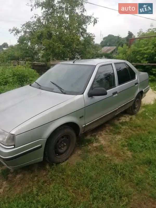 Renault 19