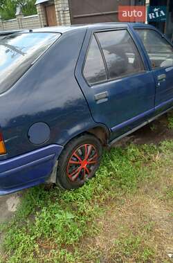 Хэтчбек Renault 19 1990 в Харькове