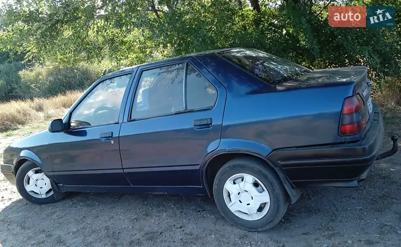 Renault 19