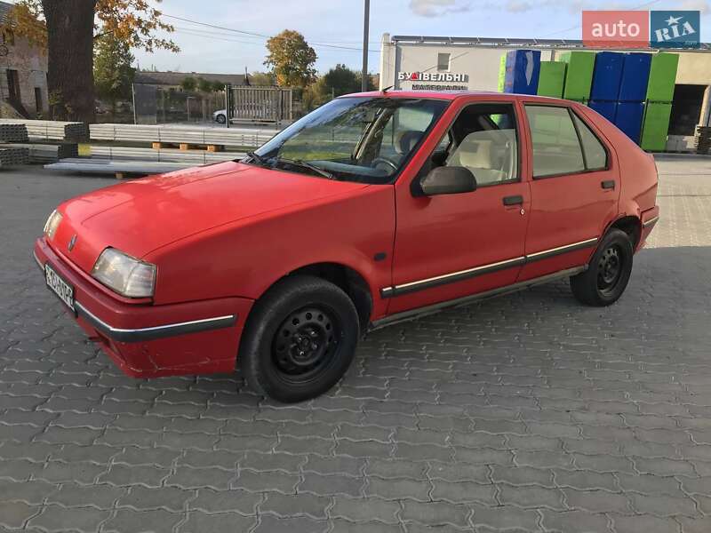 Хетчбек Renault 19 1989 в Львові