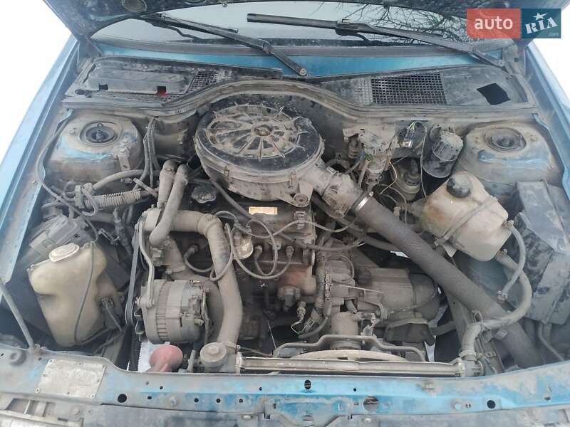 Седан Renault 19 1993 в Дергачах