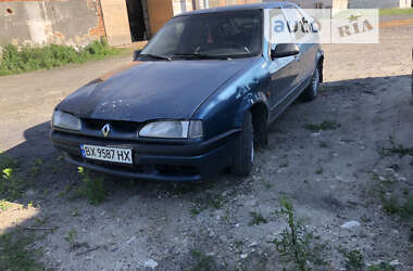 Хэтчбек Renault 19 1993 в Деражне