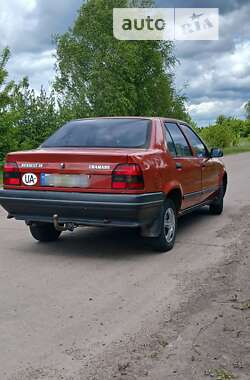 Седан Renault 19 1990 в Сумах