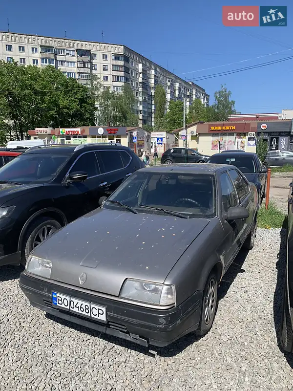 Renault 19