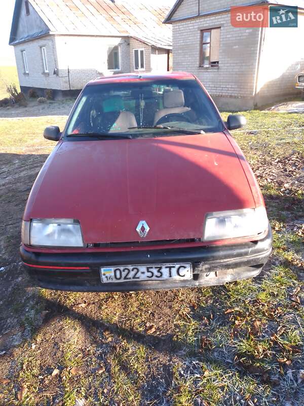 Хэтчбек Renault 19 1992 в Горохове