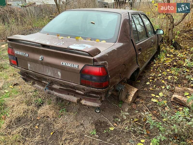 Седан Renault 19 1992 в Козельце фото 2 Седан Renault 19 1992 в Козельце