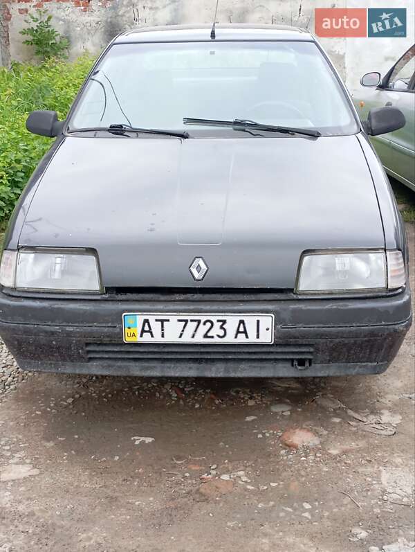 Седан Renault 19 1992 в Брошневі-Облозі