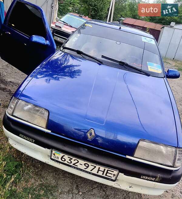 Хетчбек Renault 19 1989 в Дніпрі фото Хетчбек Renault 19 1989 в Дніпрі