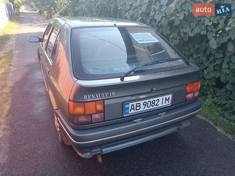 Хетчбек Renault 19 1989 в Вінниці