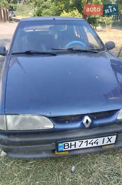 Седан Renault 19 1999 в Арцизе