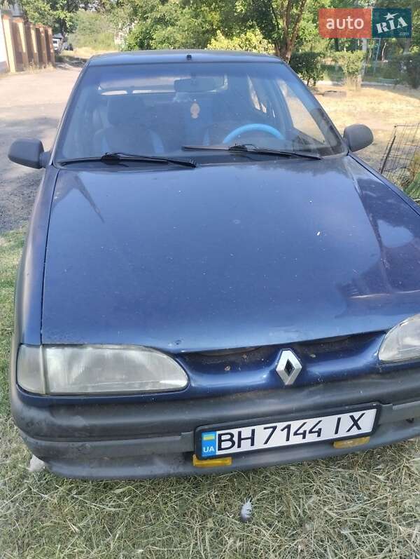 Renault 19 1999