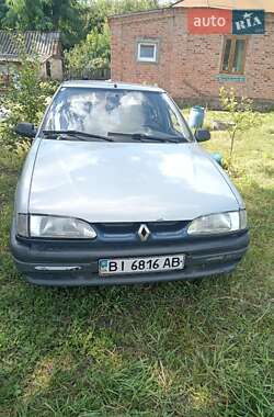 Хэтчбек Renault 19 2000 в Хороле