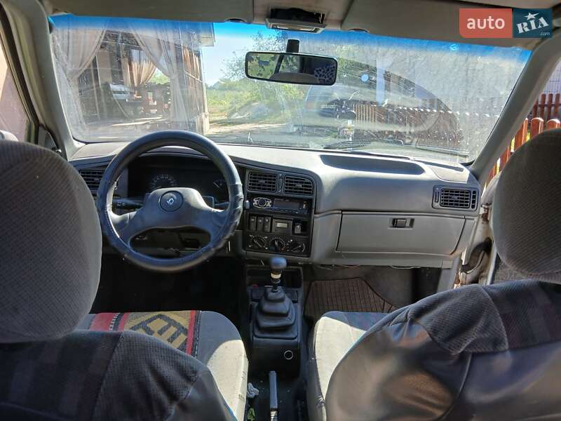 Седан Renault 19 1995 в Ракитном