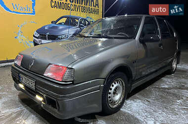 Хэтчбек Renault 19 1990 в 