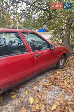 Хэтчбек Renault 19 1995 в 