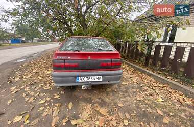 Хэтчбек Renault 19 1995 в 