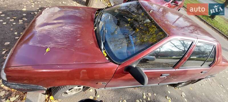 Хэтчбек Renault 19 1998 в Харькове фото 4 Хэтчбек Renault 19 1998 в Харькове