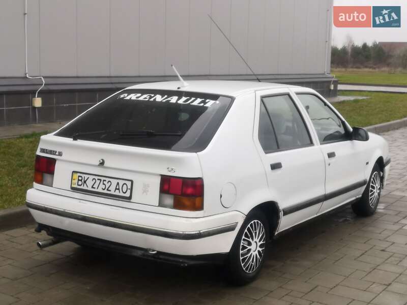 Хетчбек Renault 19 1991 в Здолбуніві фото 4 Хетчбек Renault 19 1991 в Здолбуніві