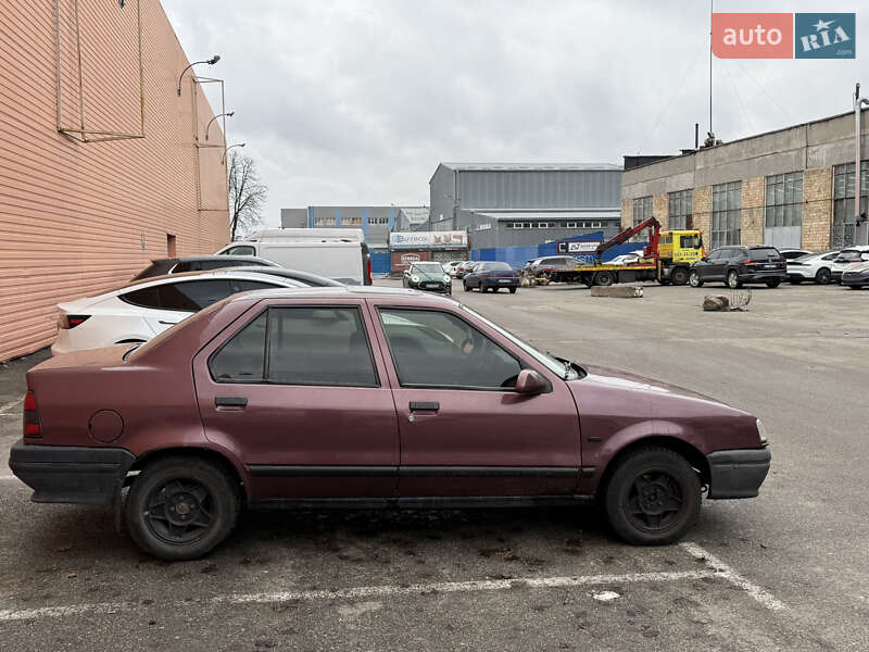 Седан Renault 19 1990 в Киеве