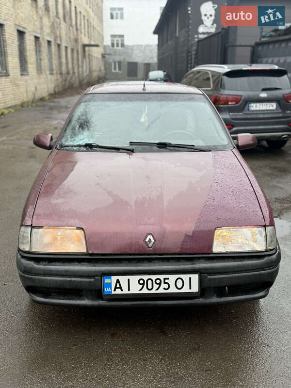 Седан Renault 19 1990 в Киеве фото 3 Седан Renault 19 1990 в Киеве