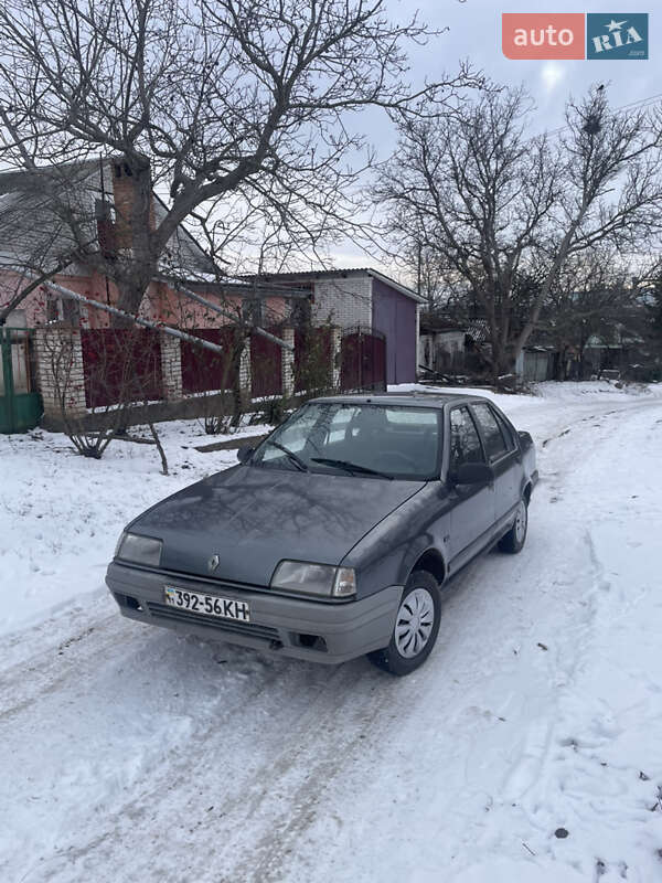 Седан Renault 19 1992 в Умани фото Седан Renault 19 1992 в Умани