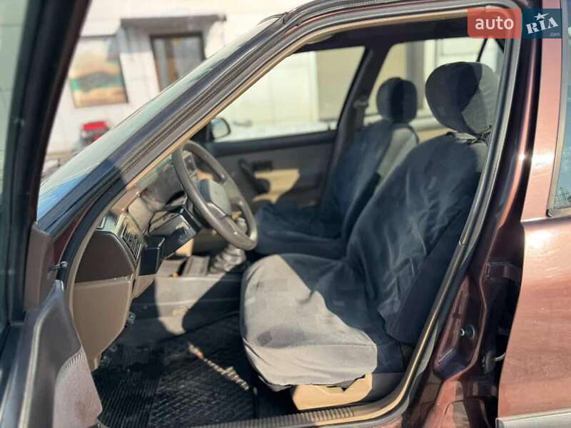 Седан Renault 19 1992 в Хмельницком
