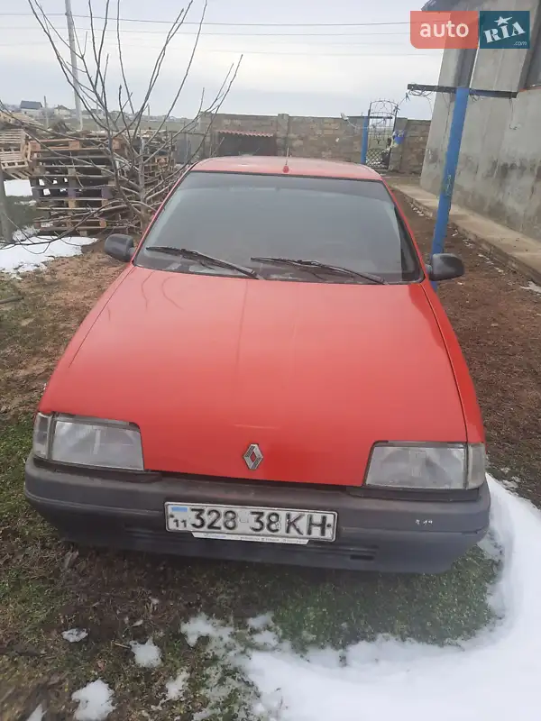 Renault 19