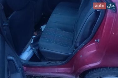 Седан Renault 19 1992 в Черновцах