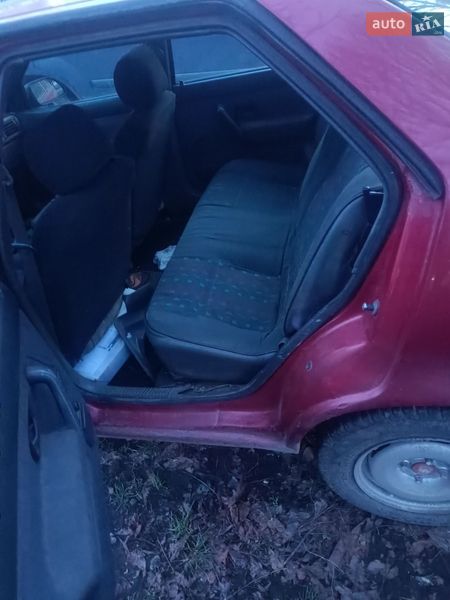 Седан Renault 19 1992 в Чернівцях