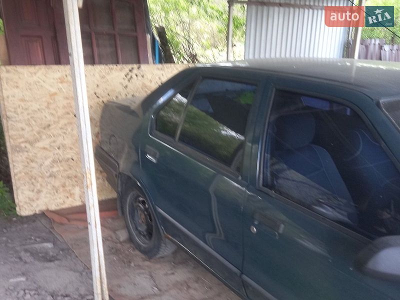 Седан Renault 19 1991 в Львові