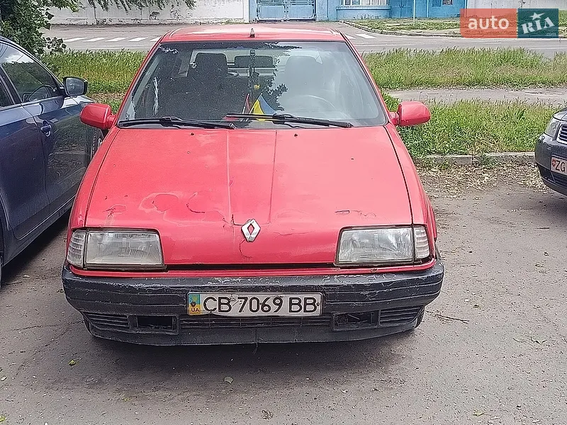 Renault 19