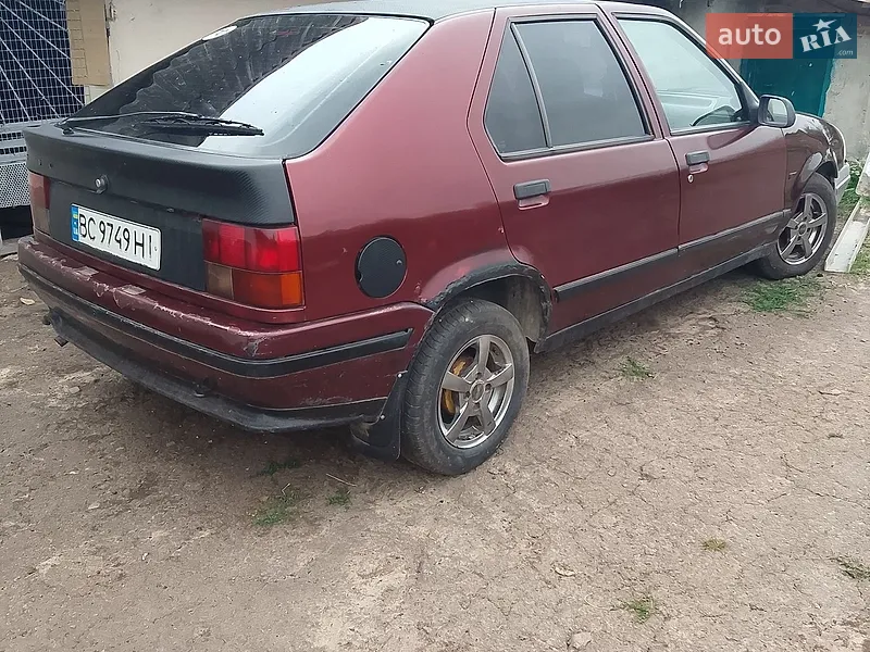 Renault 19
