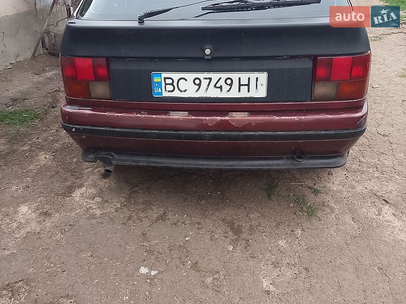 Седан Renault 19 1989 в Львове