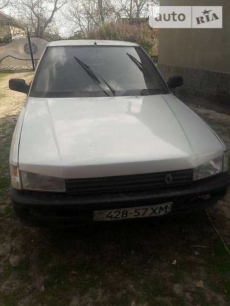 Renault 21 1986 года