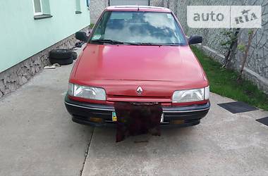 Седан Renault 21 1992 в Ивано-Франковске