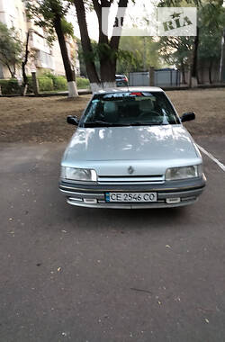 Седан Renault 21 1991 в Черновцах