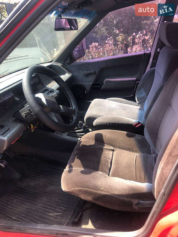 Седан Renault 21 1986 в Кам'янському