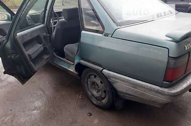 Седан Renault 21 1988 в 