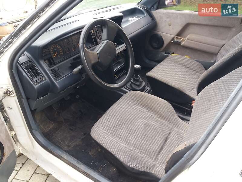 Хэтчбек Renault 21 1989 в Калуше