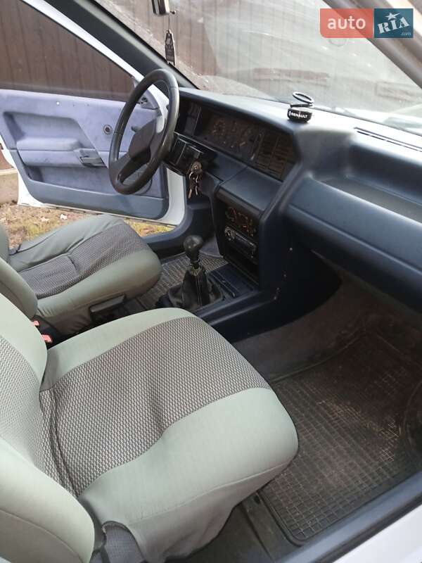 Хэтчбек Renault 21 1990 в Ракошине