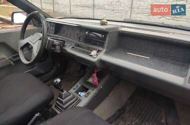 Седан Renault 21 1988 в 
