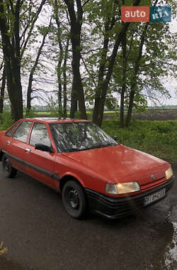 Седан Renault 21 1991 в Глобине