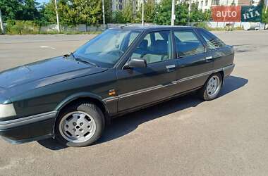 Хетчбек Renault 21 1990 в Києві