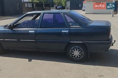 Седан Renault 21 1990 в Днепре
