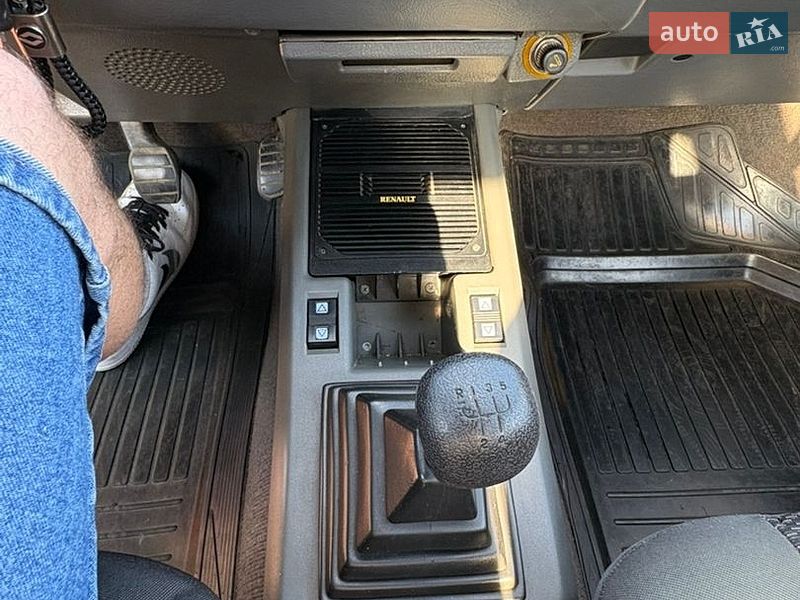 Седан Renault 21 1989 в Одесі фото 16 Седан Renault 21 1989 в Одесі