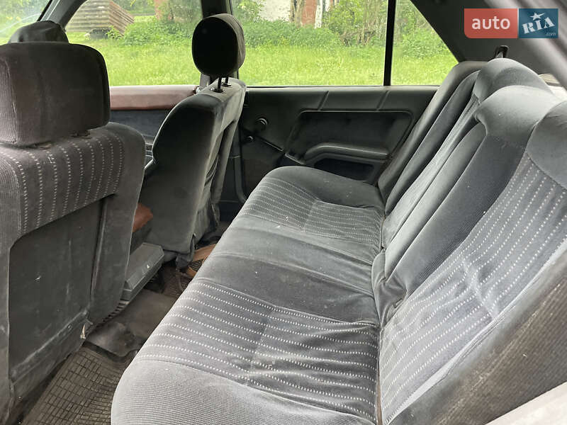 Хэтчбек Renault 25 1991 в Прилуках