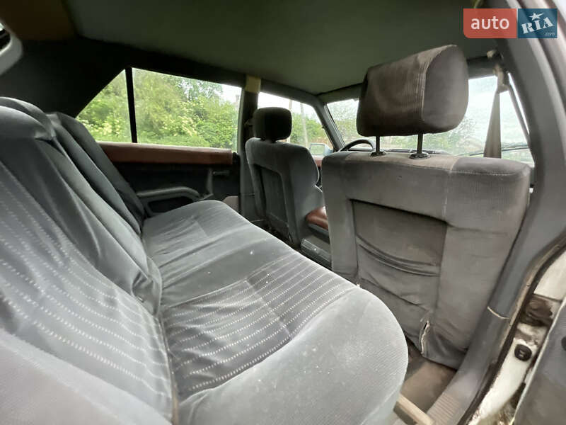 Хэтчбек Renault 25 1991 в Прилуках