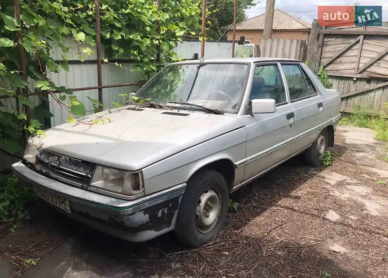 Renault 9