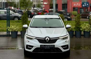 Позашляховик / Кросовер Renault Arkana 2020 в 